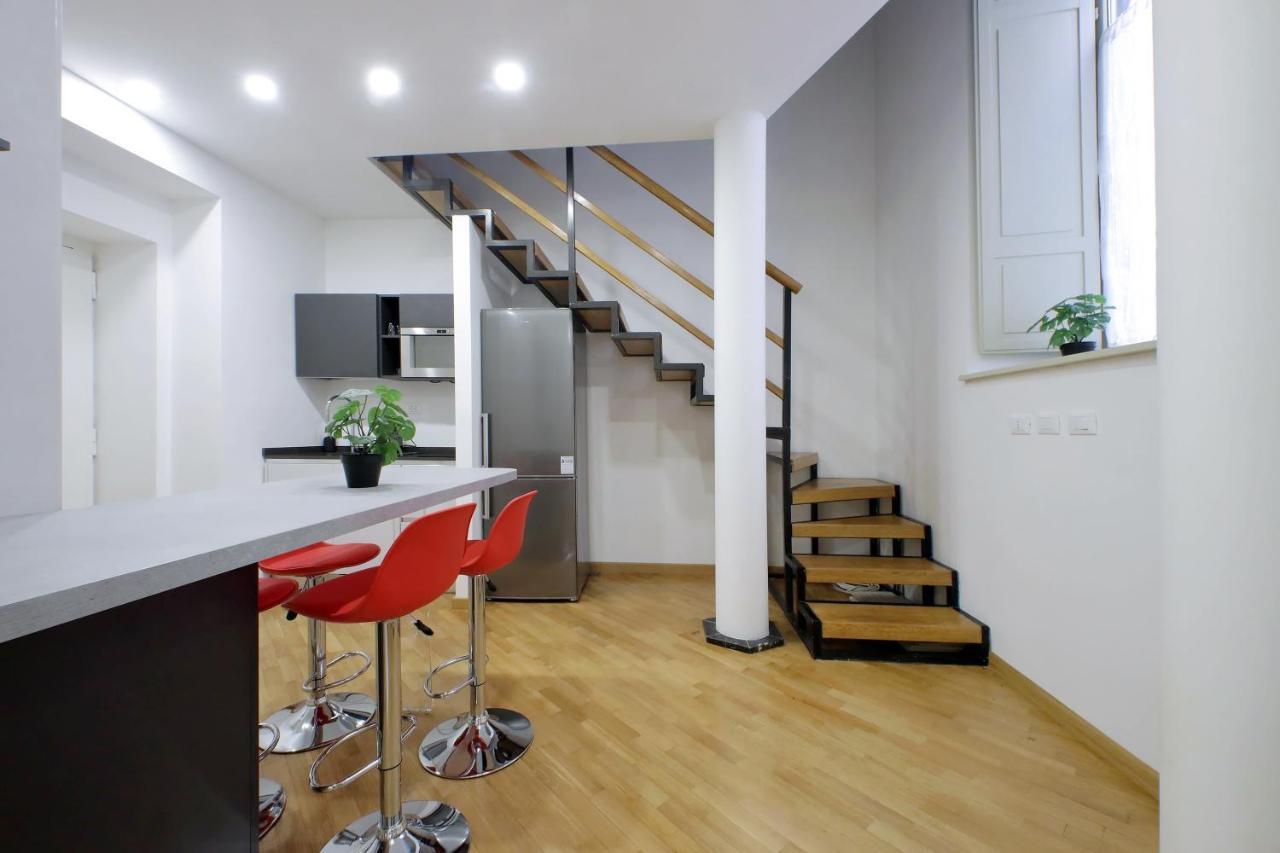 Trevi Suite Apartment - Barberini ローマ エクステリア 写真