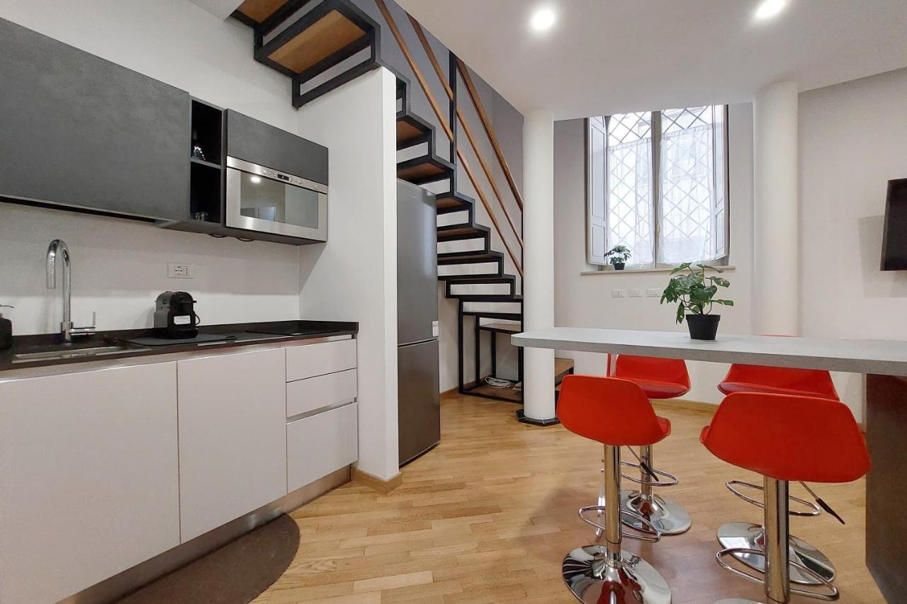 Trevi Suite Apartment - Barberini ローマ エクステリア 写真