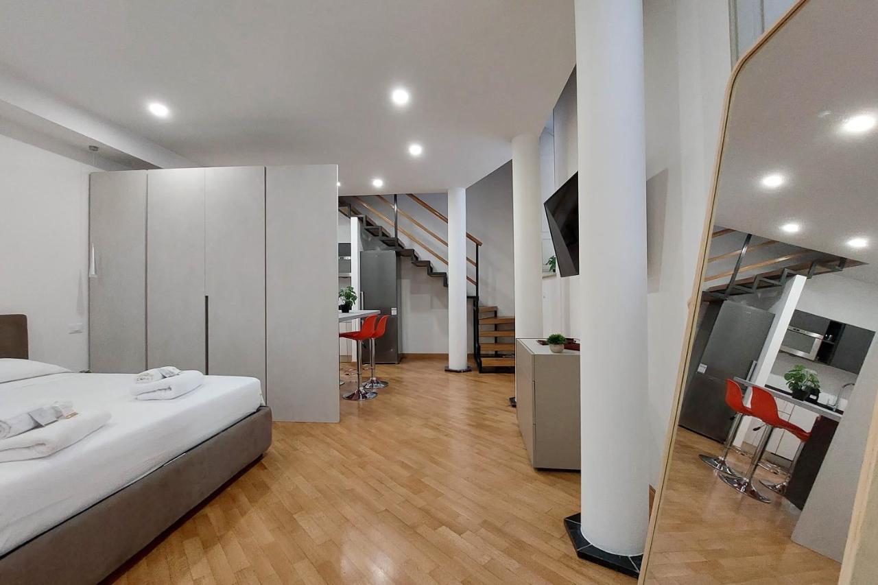 Trevi Suite Apartment - Barberini ローマ エクステリア 写真