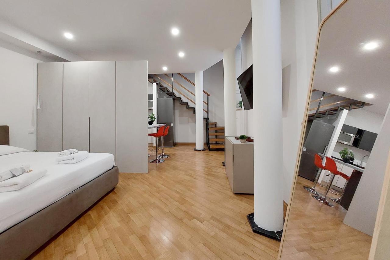 Trevi Suite Apartment - Barberini ローマ エクステリア 写真