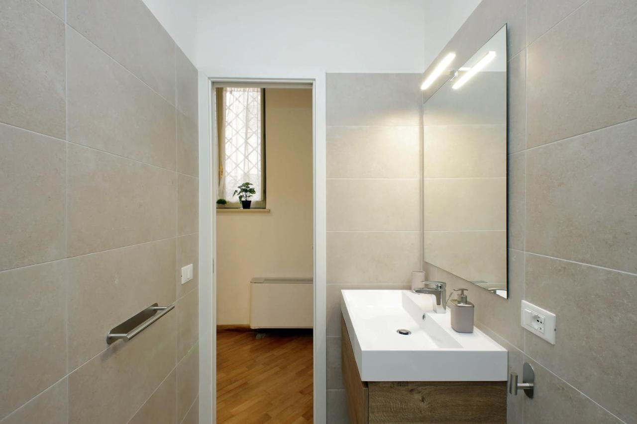 Trevi Suite Apartment - Barberini ローマ エクステリア 写真